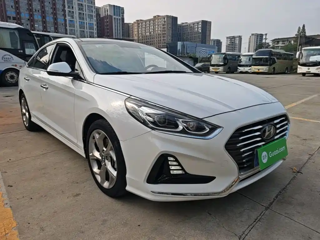 Hyundai Sonata — фото 4