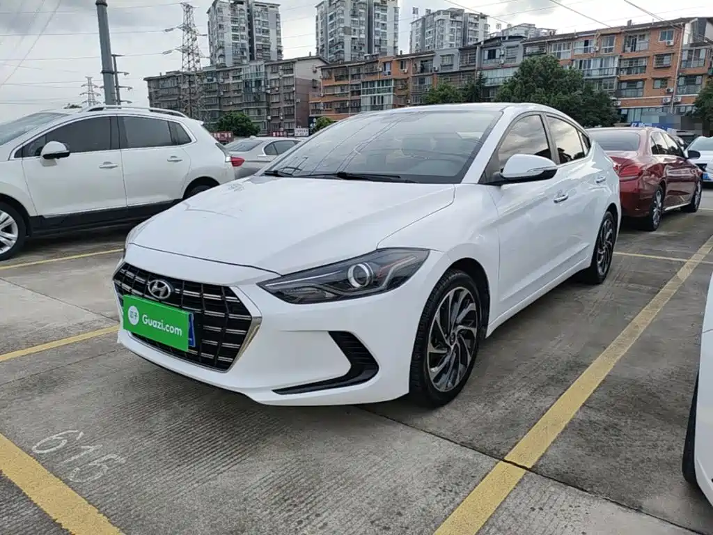 Hyundai Elantra