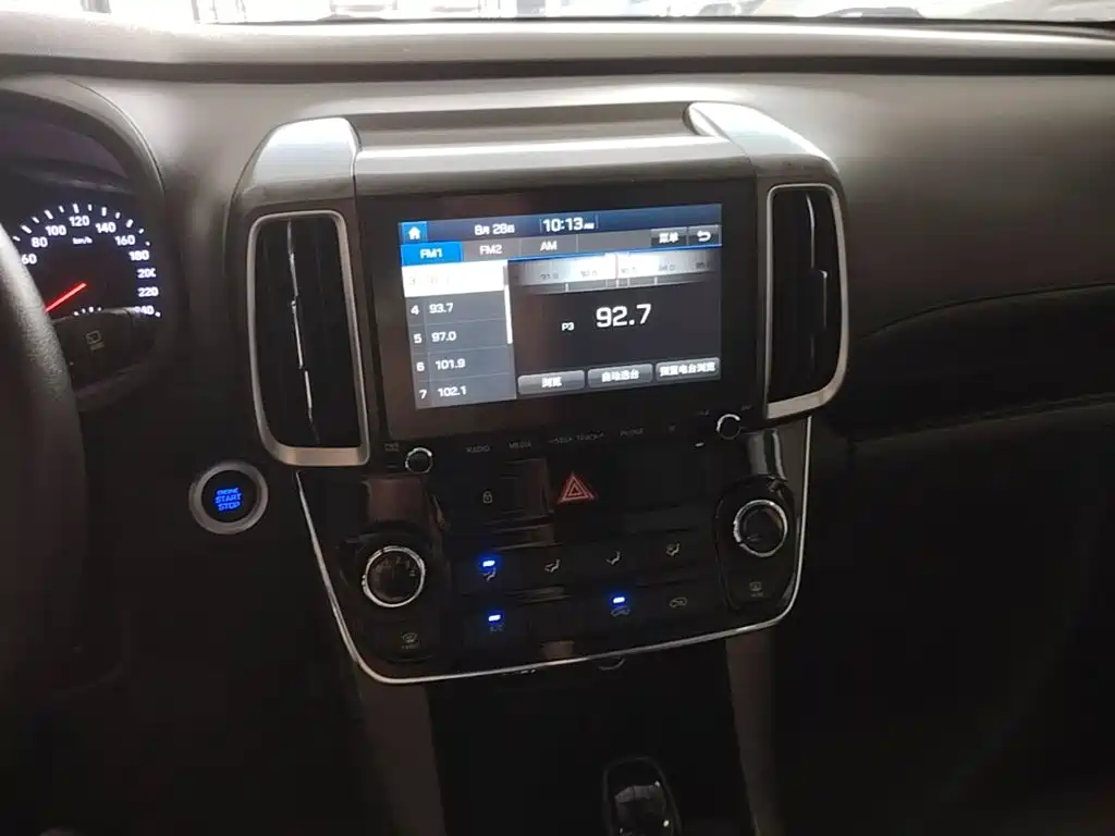 Hyundai ix35 — фото 13