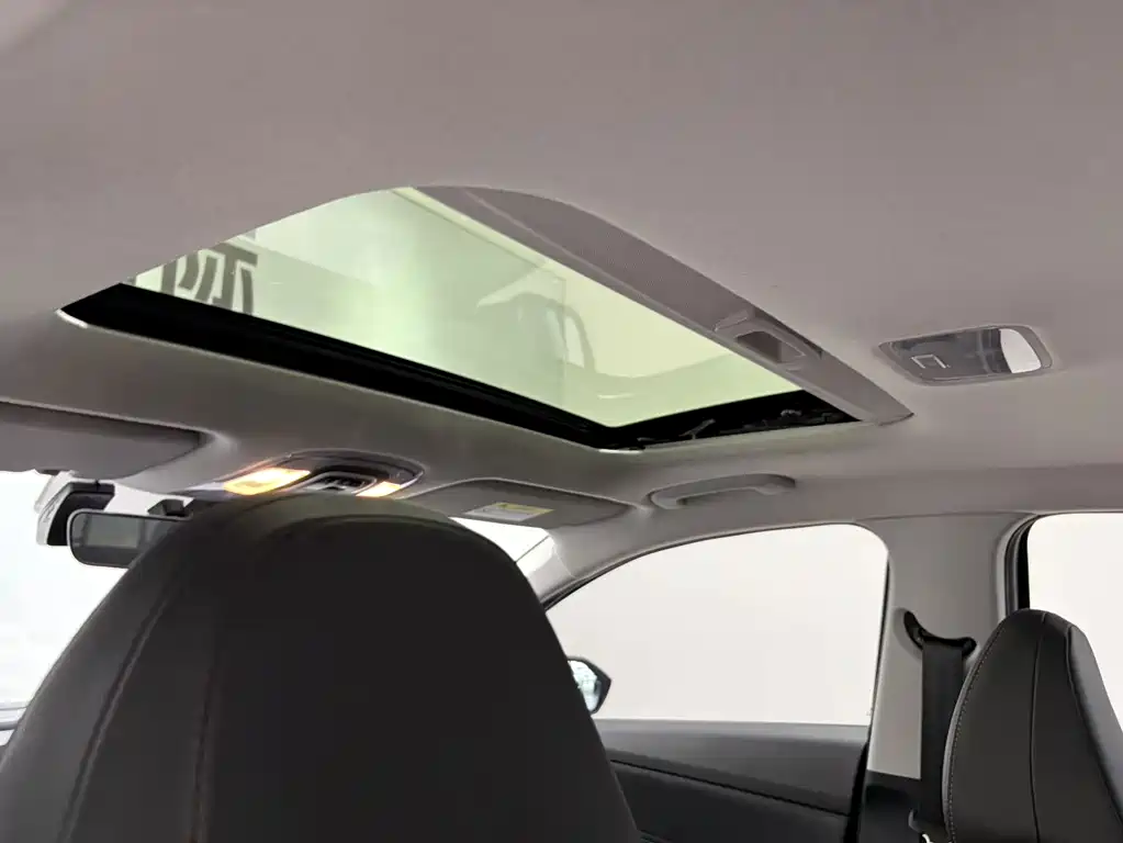 Hyundai Elantra — фото 16