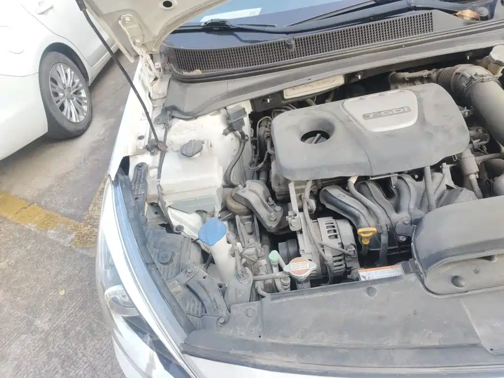 Hyundai Mistra — фото 19