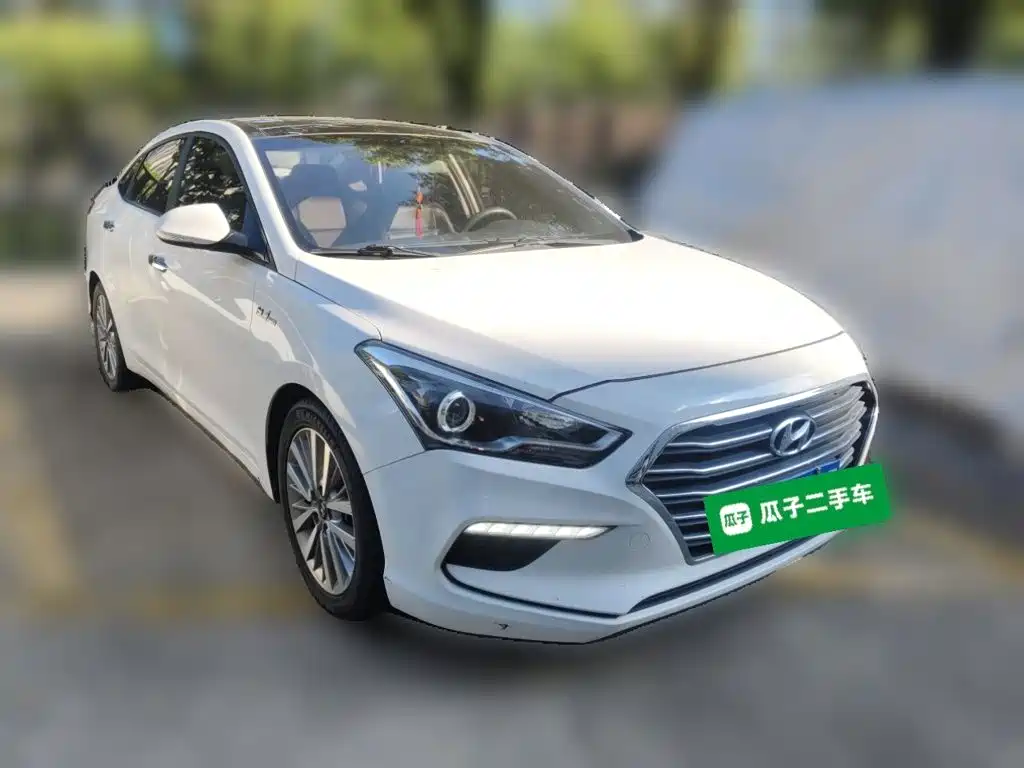 Hyundai Mistra — фото 24