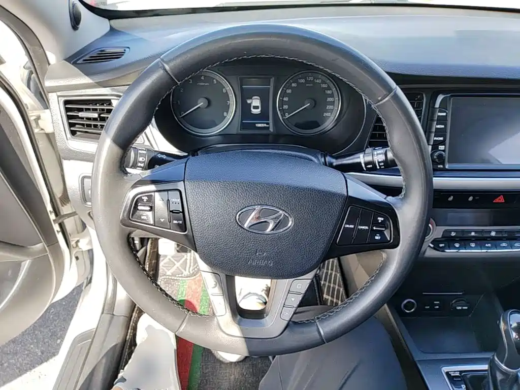 Hyundai Mistra — фото 11