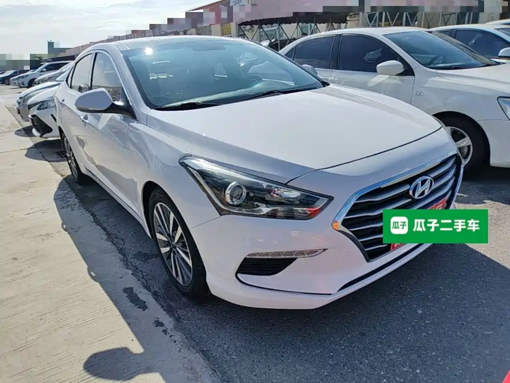 Hyundai Mistra — фото 4