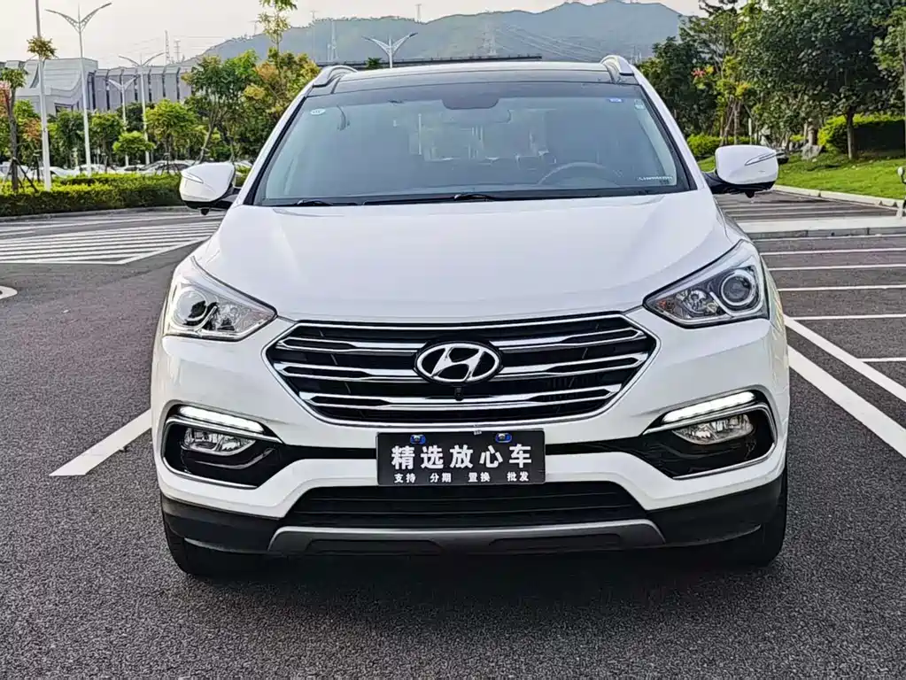 Hyundai Santa Fe — фото 2