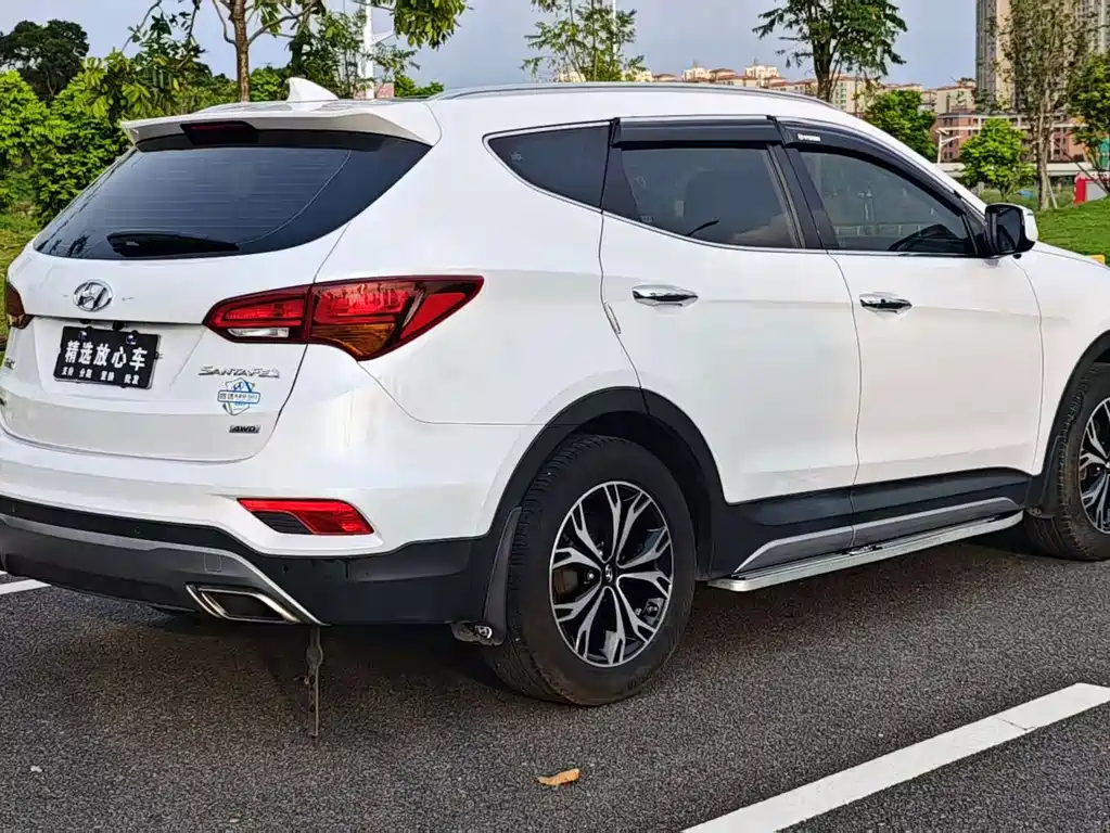 Hyundai Santa Fe — фото 6