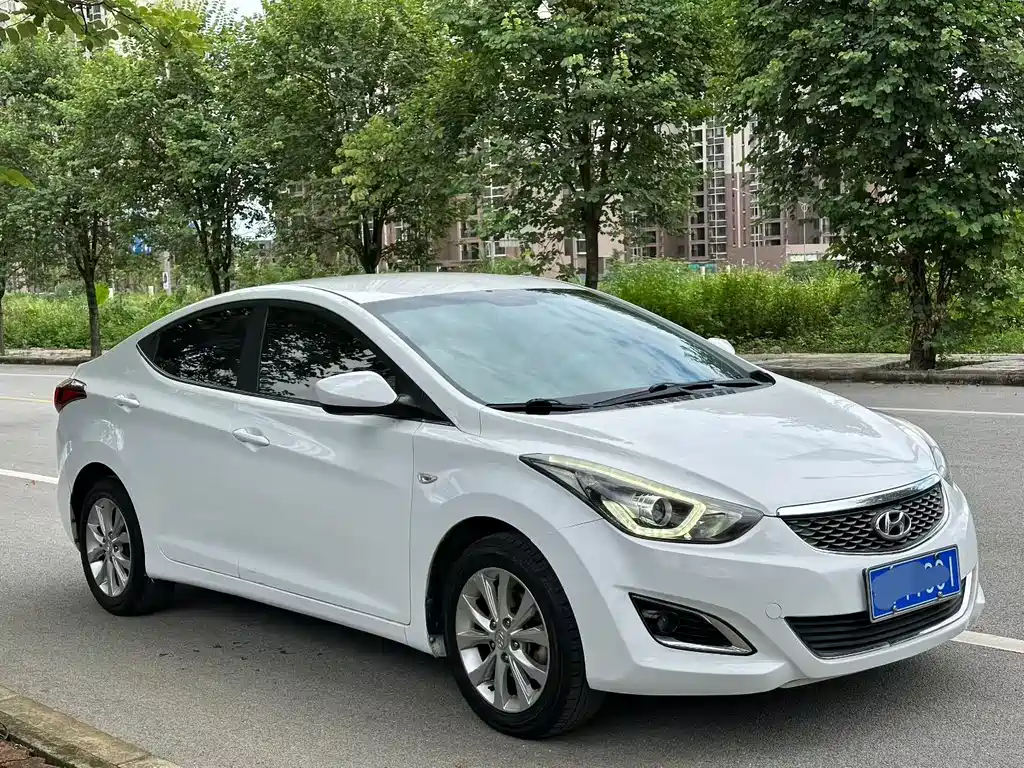 Hyundai Elantra Langdong — фото 3