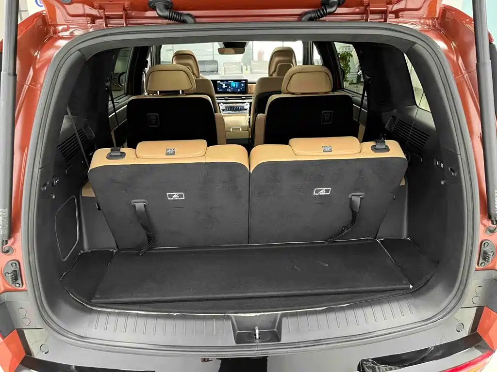 Hyundai Santa Fe — фото 17