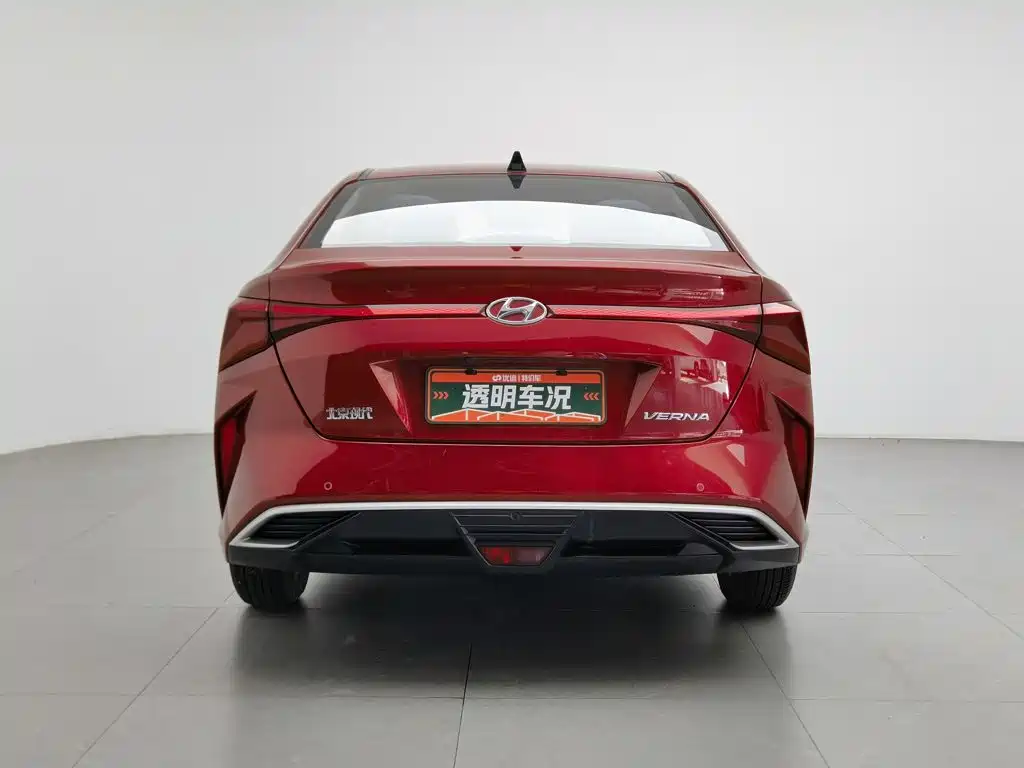 Hyundai Verna — фото 4
