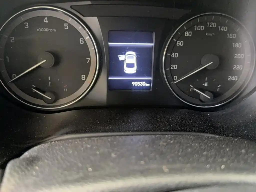 Hyundai Mistra — фото 11