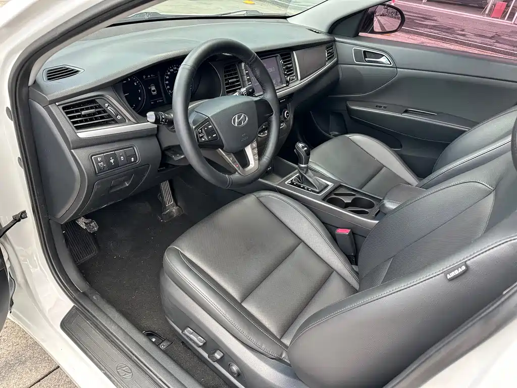 Hyundai Mistra — фото 15