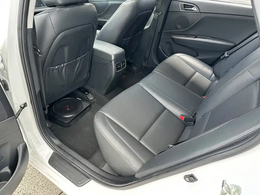 Hyundai Mistra — фото 17