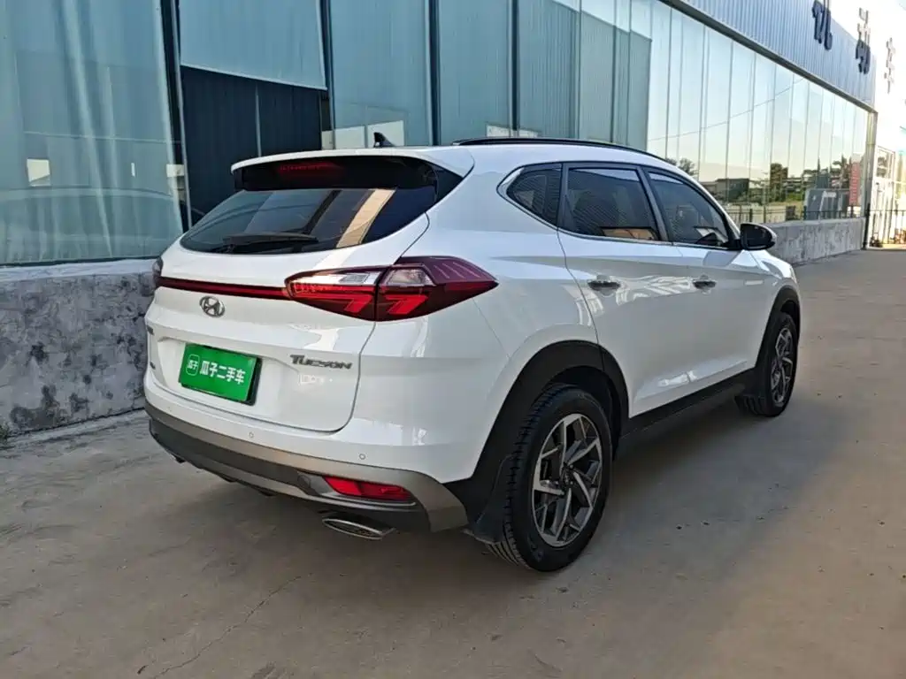 Hyundai Tucson — фото 7