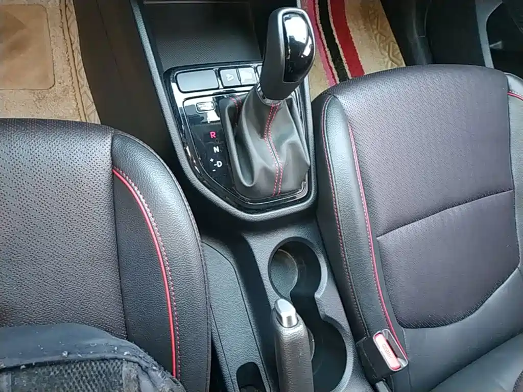 Hyundai ix25 — фото 14