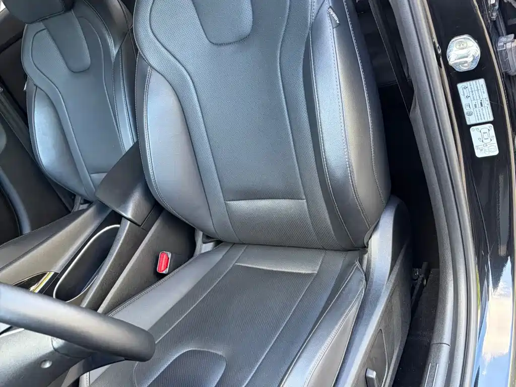 Hyundai Elantra — фото 6