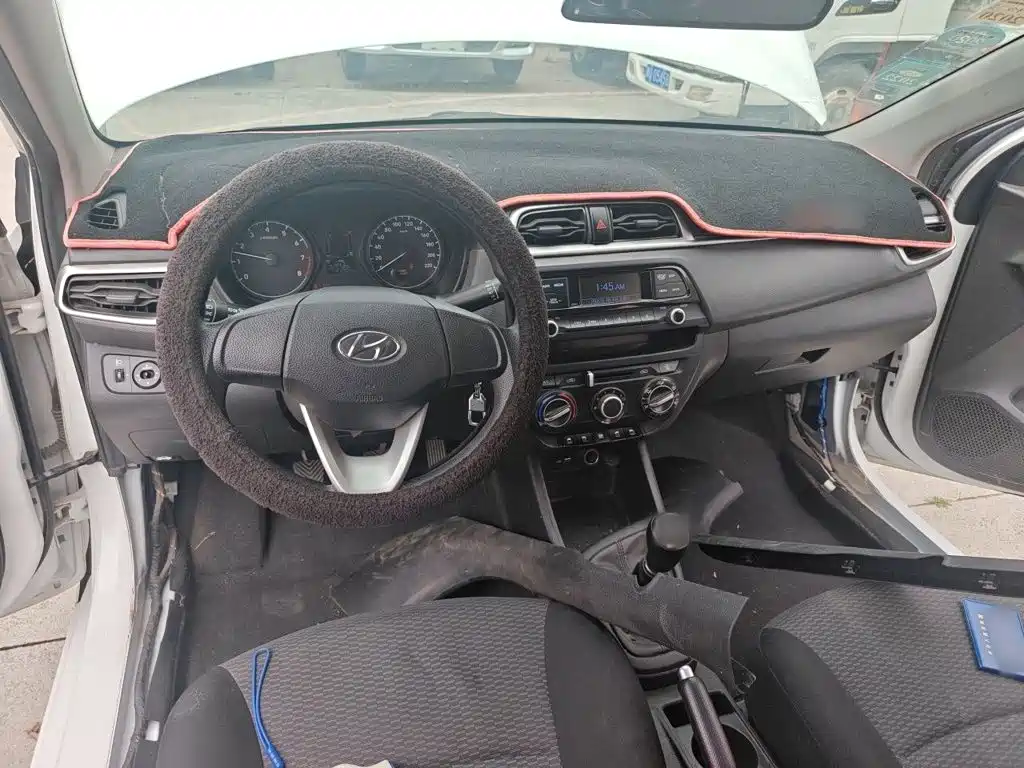 Hyundai Verna — фото 13