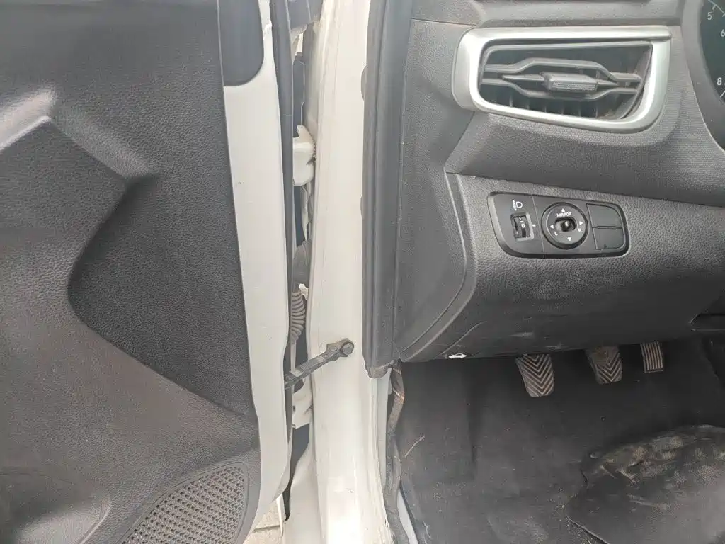 Hyundai Verna — фото 18