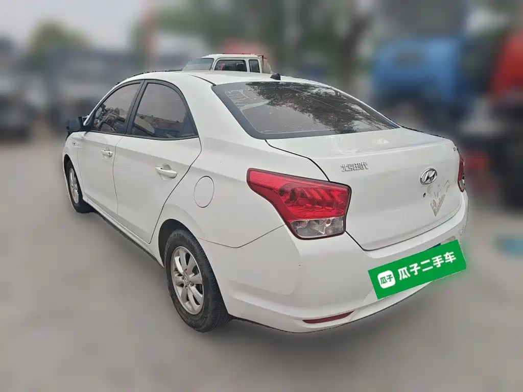 Hyundai Verna — фото 25
