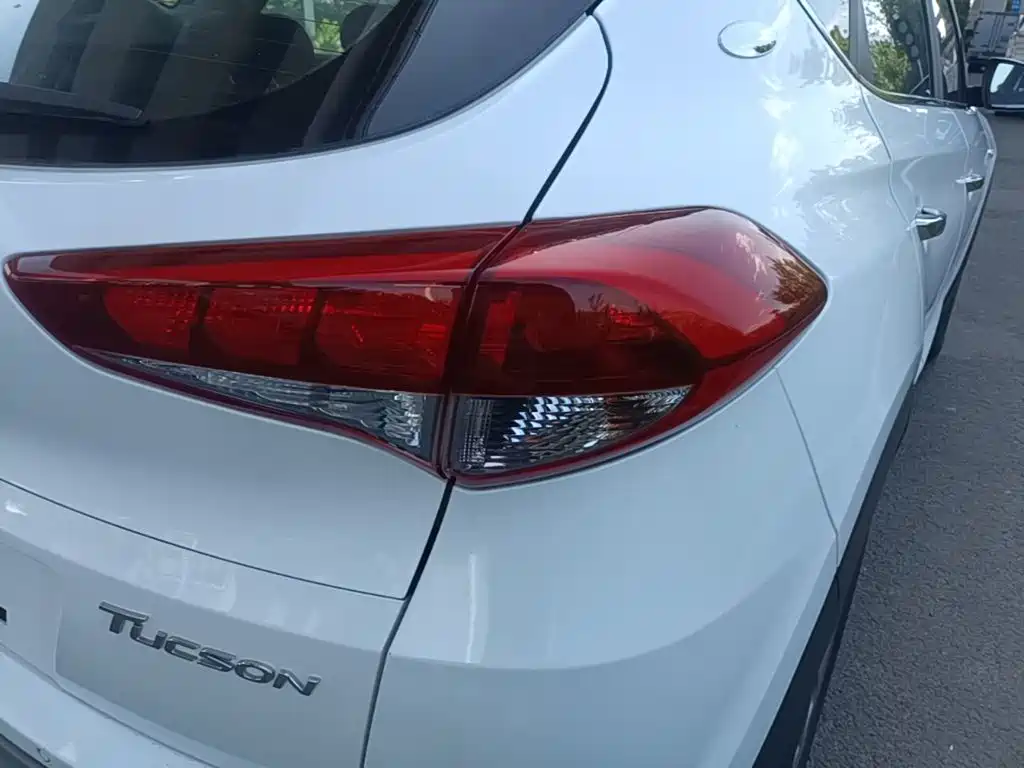 Hyundai Tucson — фото 8