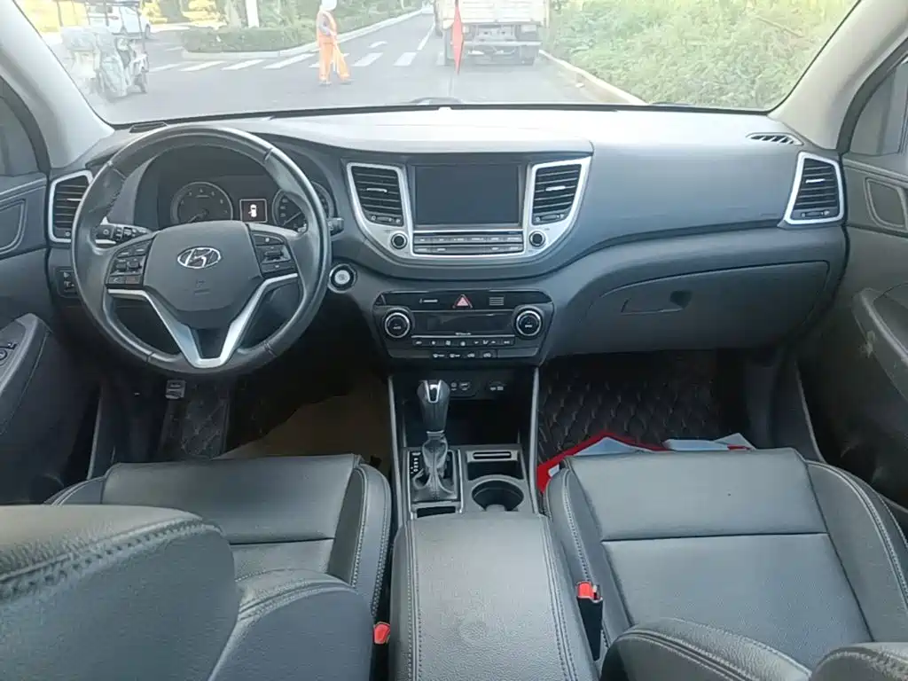 Hyundai Tucson — фото 10
