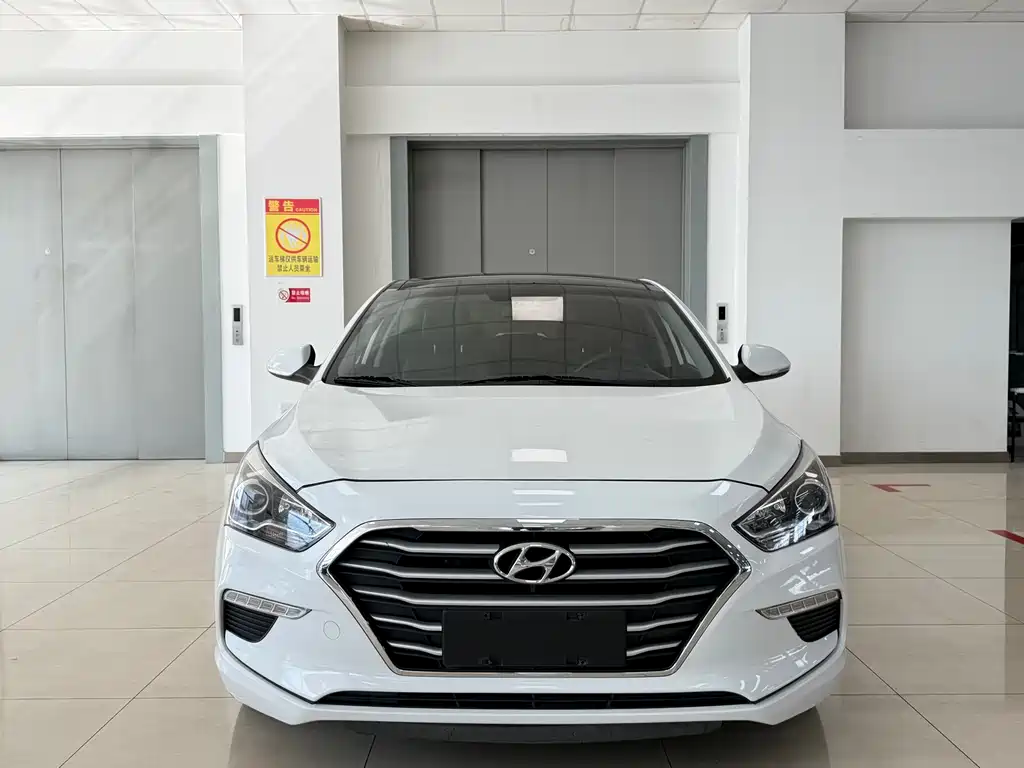 Hyundai Mistra — фото 3