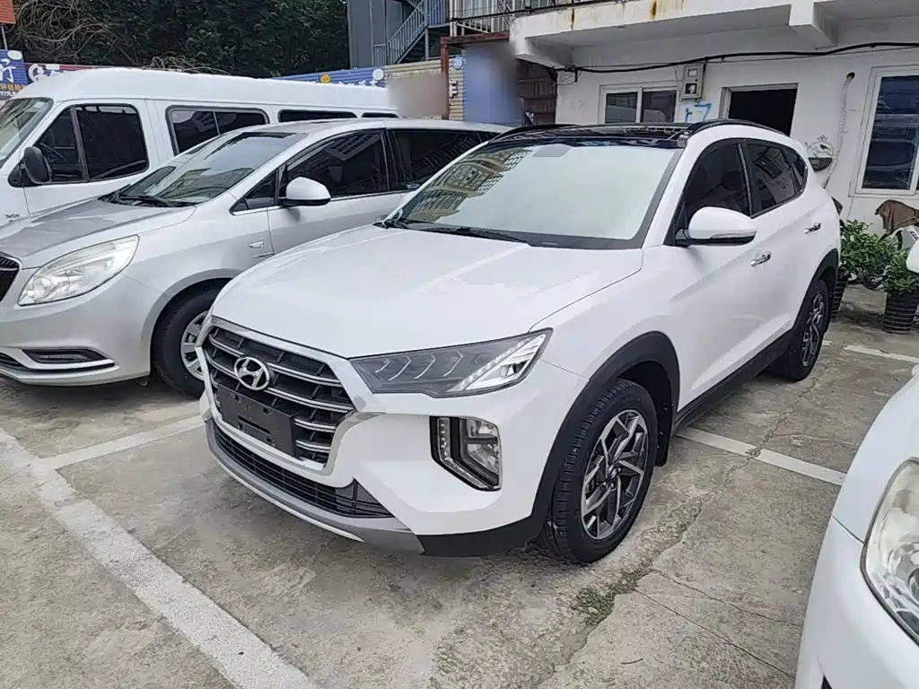 Hyundai Tucson — фото 2