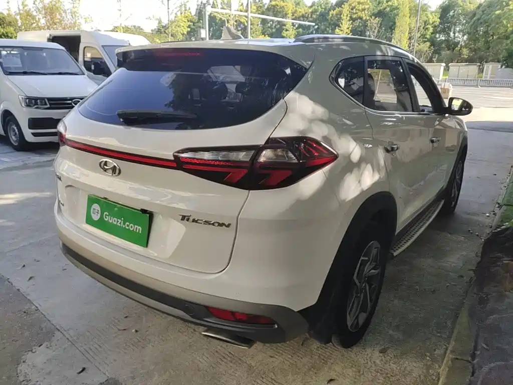 Hyundai Tucson — фото 7