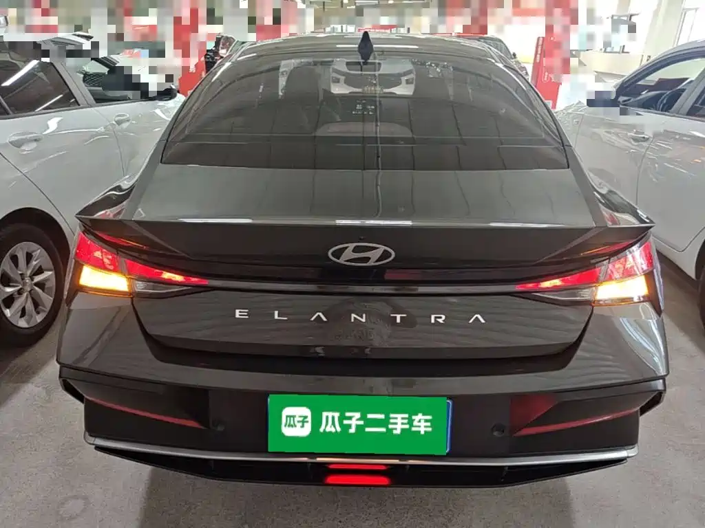 Hyundai Elantra — фото 6
