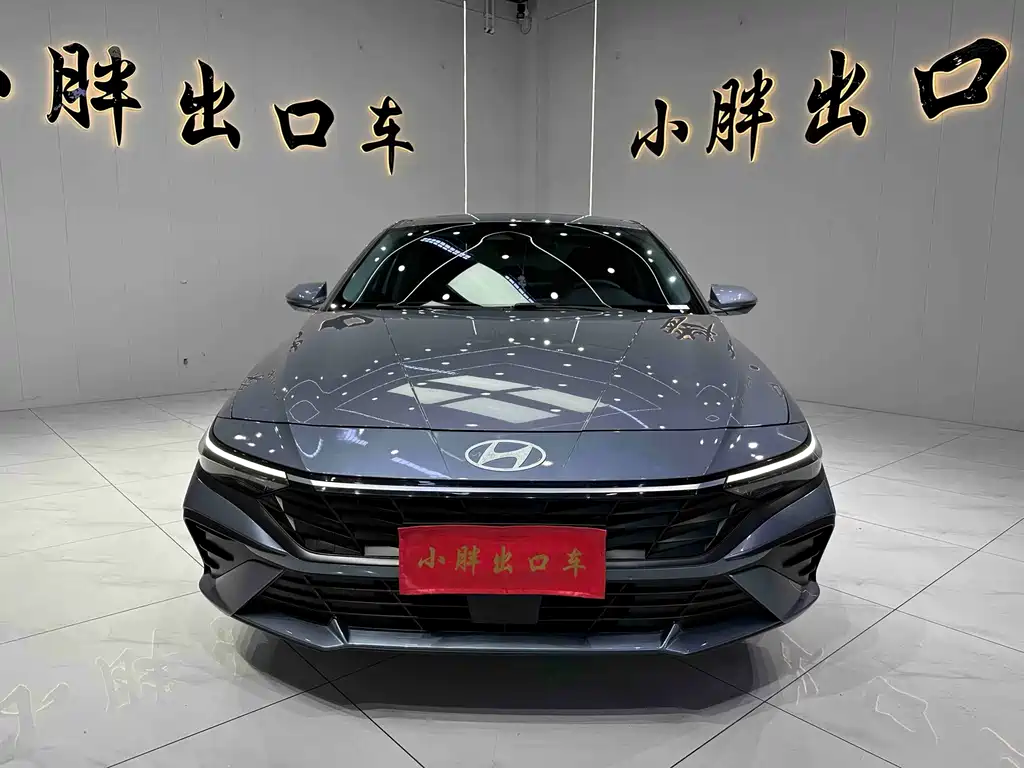 Hyundai Elantra — фото 2