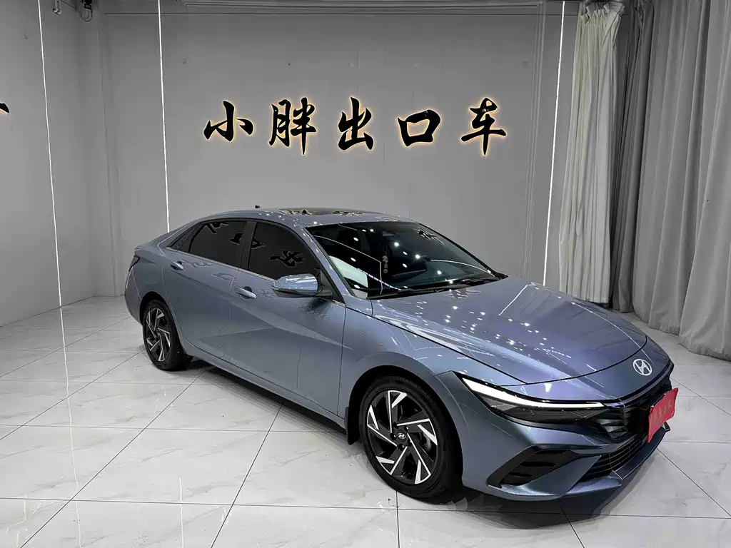 Hyundai Elantra — фото 3