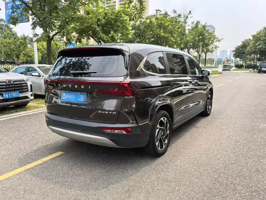 Hyundai Custo — фото 4