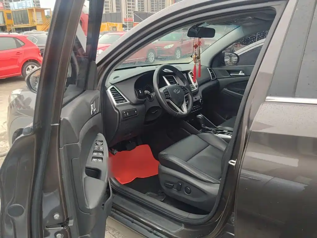 Hyundai Tucson — фото 16