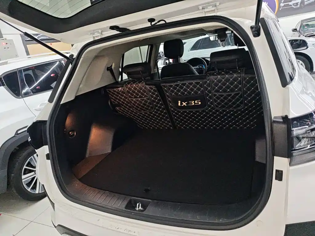 Hyundai ix35 — фото 15