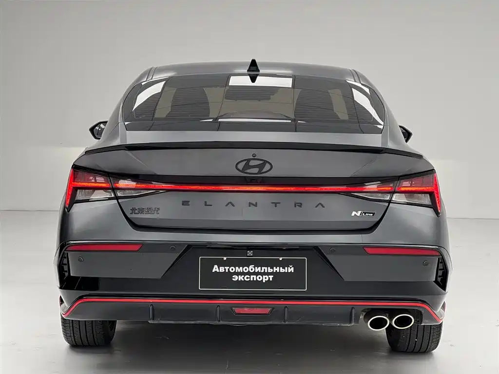 Hyundai Elantra — фото 21