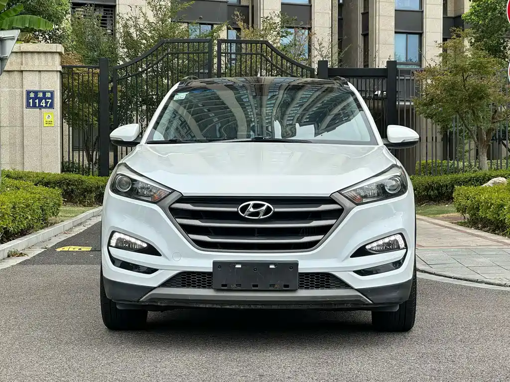 Hyundai Tucson — фото 2