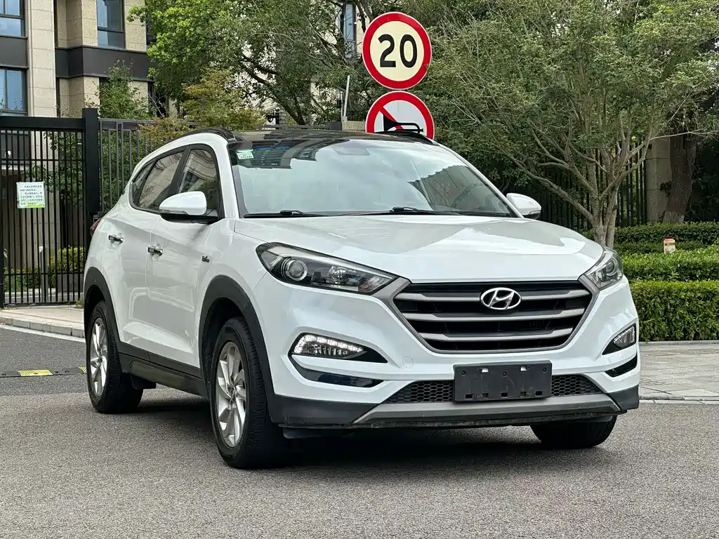Hyundai Tucson — фото 3