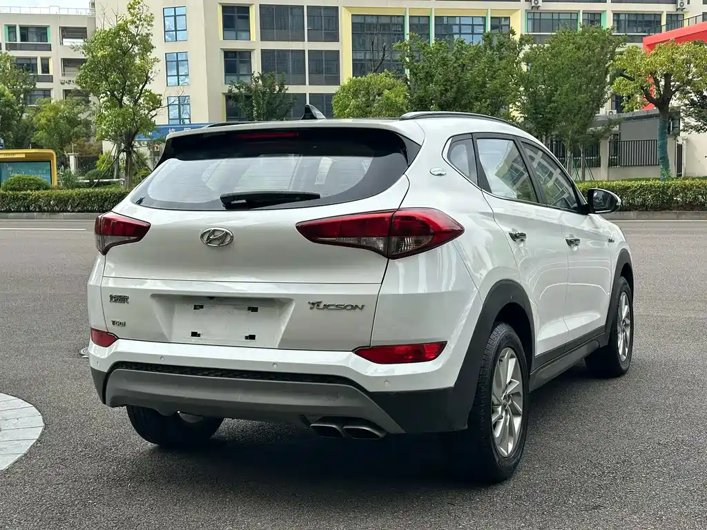 Hyundai Tucson — фото 4