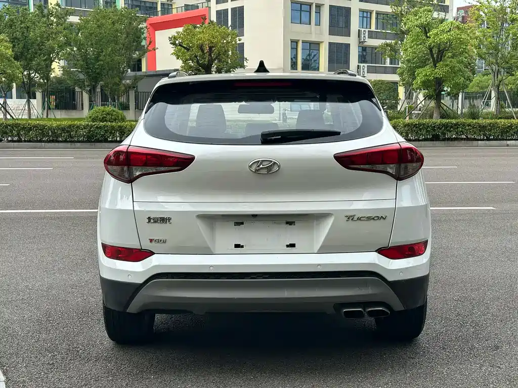 Hyundai Tucson — фото 5