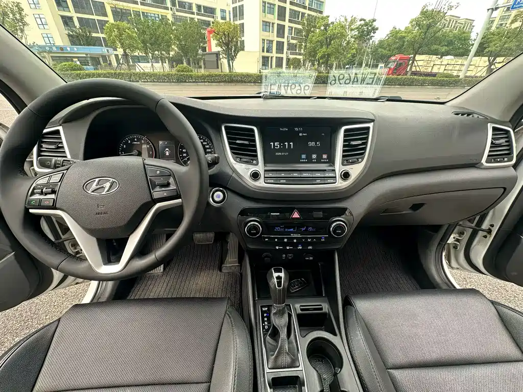 Hyundai Tucson — фото 8