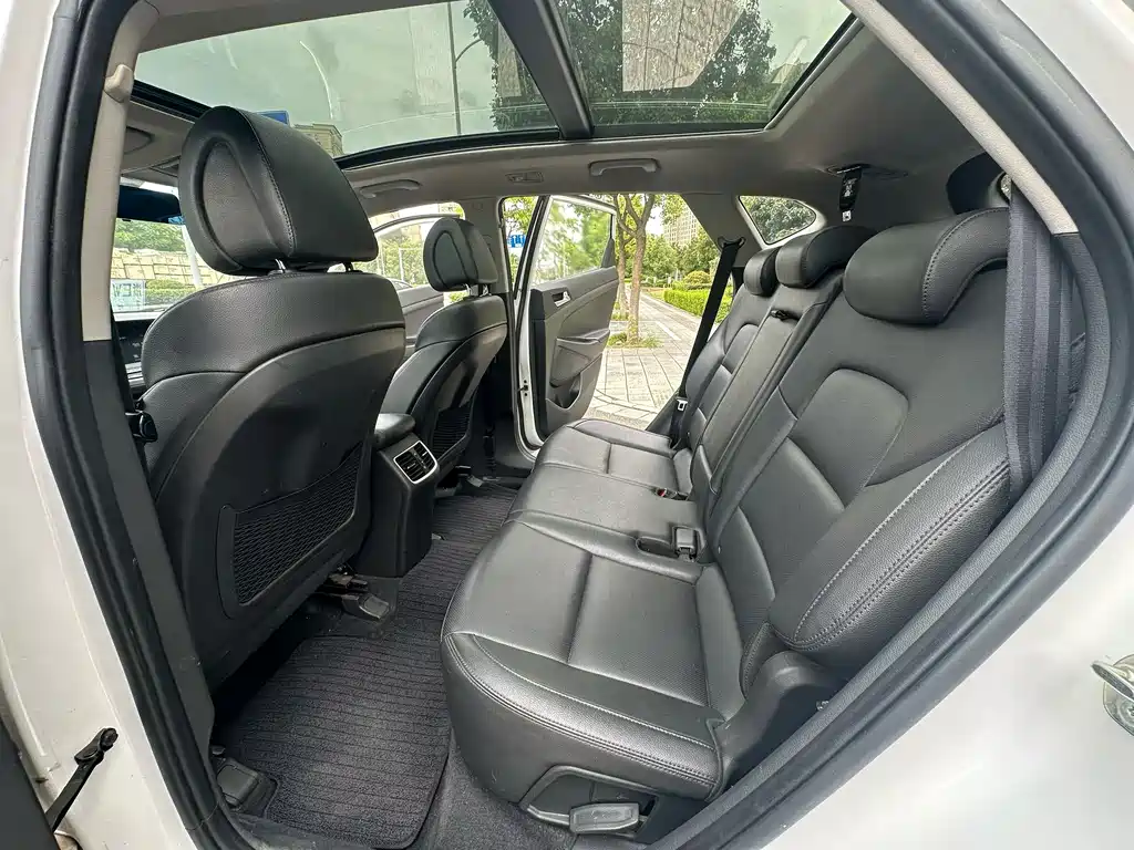Hyundai Tucson — фото 9