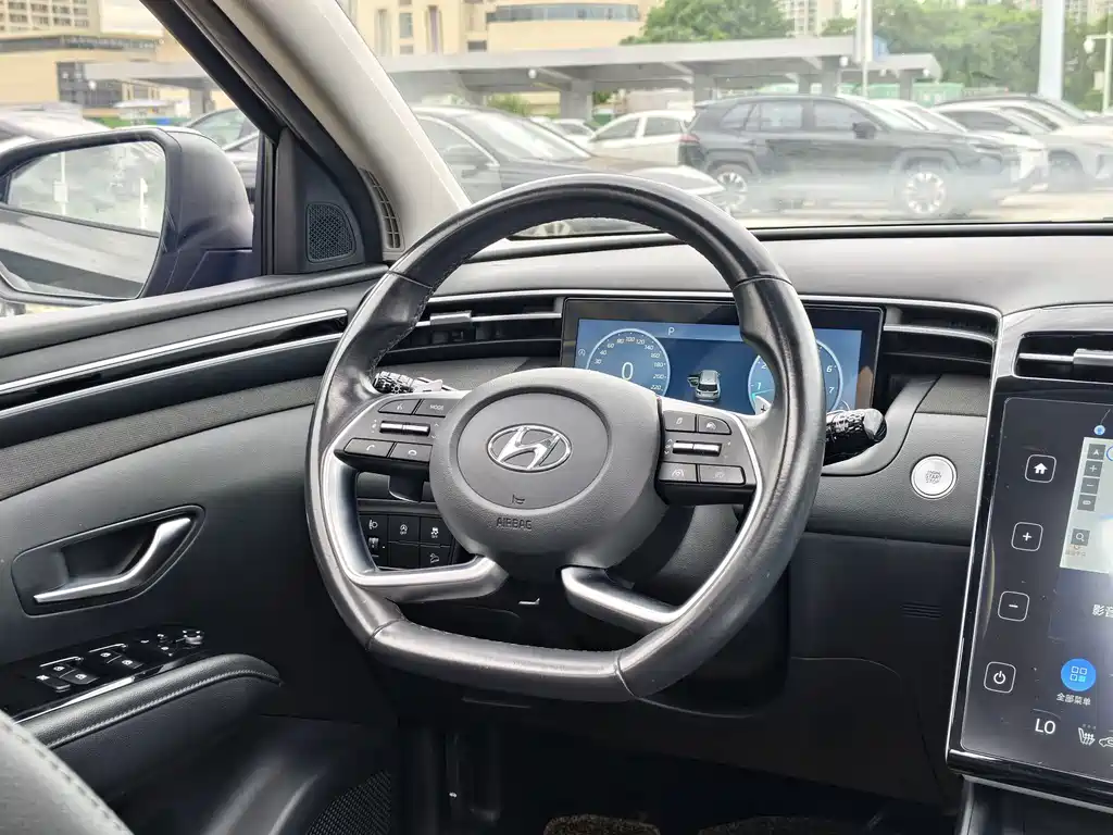 Hyundai Tucson — фото 6