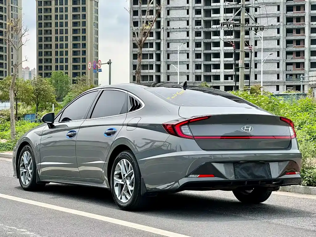 Hyundai Sonata — фото 4