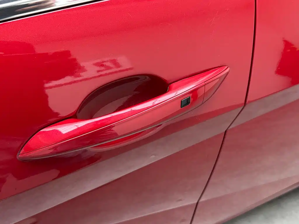 Hyundai Elantra — фото 15