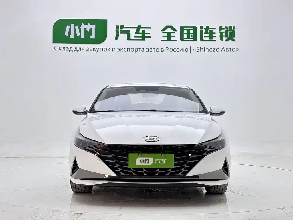 Hyundai Elantra — фото 2