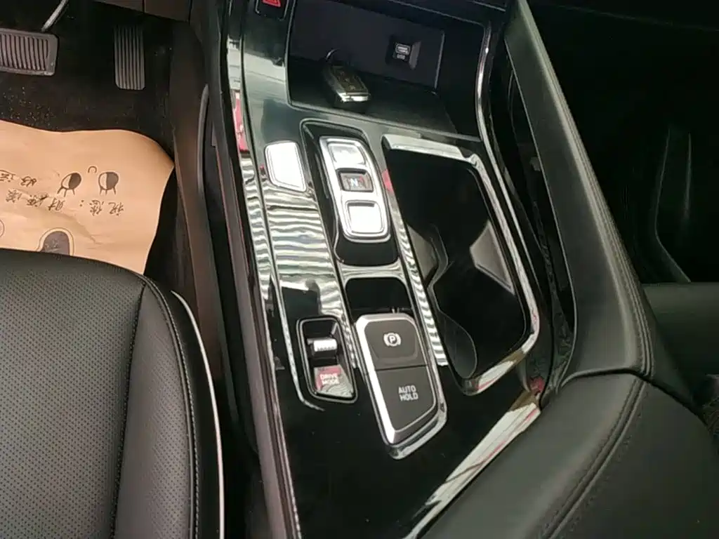 Hyundai Custo — фото 14