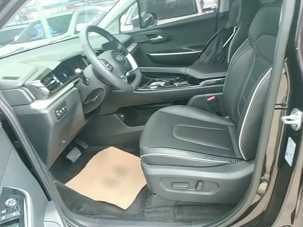 Hyundai Custo — фото 15
