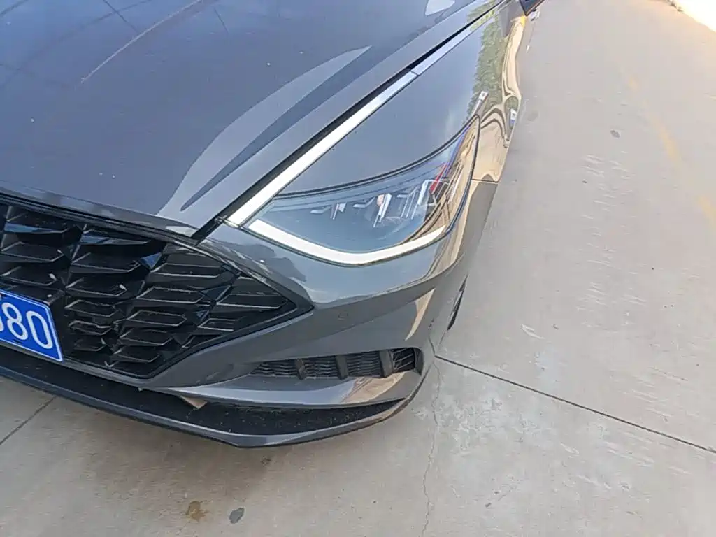 Hyundai Sonata — фото 24