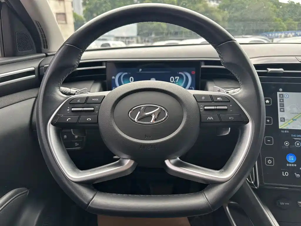 Hyundai Tucson — фото 18
