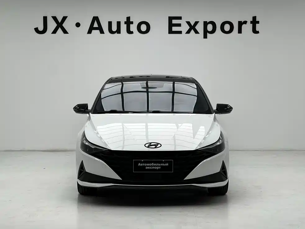 Hyundai Elantra — фото 2
