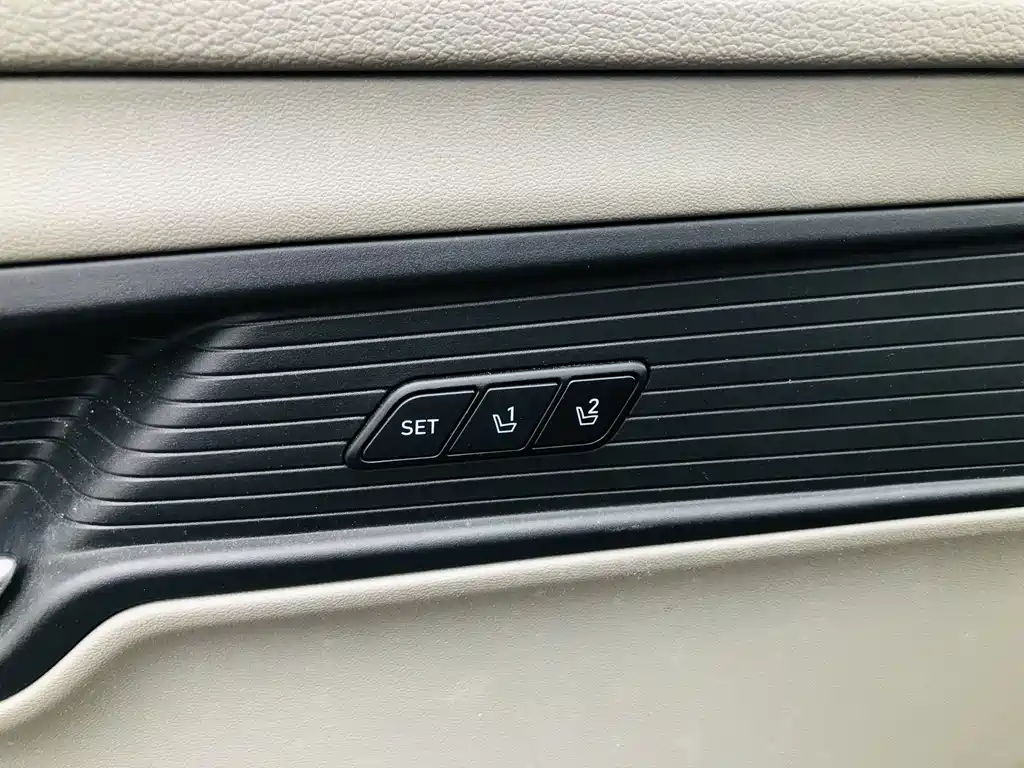 Hyundai Custo — фото 20